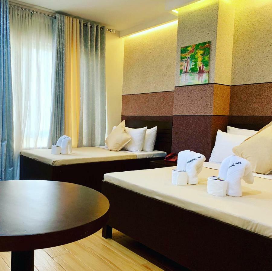 Davao Persimmon Suites Eksteriør billede