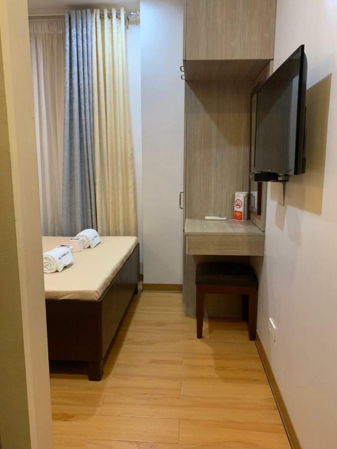 Davao Persimmon Suites Eksteriør billede